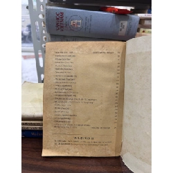 Sách Tham Khảo Tự Chọn Môn Văn - Tiếng Việt - Nhiều tác giả 1006079