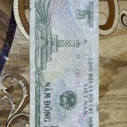 5 đồng cột cờ 1985