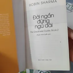 Đời Ngắn Đừng Ngủ Dài - Robin Sharma 1064327