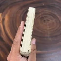 [Sách Không Đẹp] - II Văn Học: Nhắm Mắt Thấy Paris - Dương Thuỵ - 2011 1008463