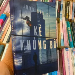 KẺ KHỦNG BỐ - JOHN UPDIKE (HUỲNH KIM OANH VÀ PHẠM VIÊM PHƯƠNG dịch)  1011788