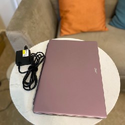 Laptop acer swift 2022 màu hồng mở khoá bằng vân tay 16073