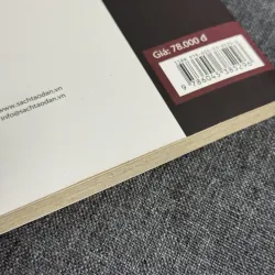 Giữa lòng tăm tối, Mối thù bí ẩn - Joseph Conrad 779310