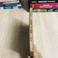 TRUYỆN VÀ KÝ CỦA NGUYỄN THI 1027903