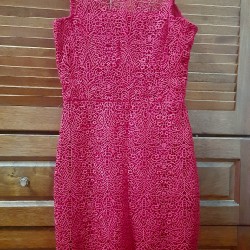 Đầm body ren dự tiệc