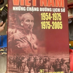 VIỆT NAM NHỮNG CHẶNG ĐƯỜNG LỊCH SỬ - BÌA CỨNG 303758