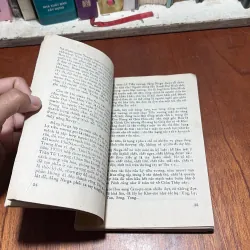 [Sách 8x] - II Truyện Tình Báo: Đen Vỏ Đỏ Lòng (Tập 2) - Mai Thanh Hải - 1988 927341