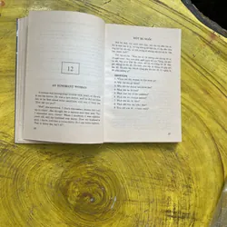 NỤ CƯỜI NƯỚC ANH- SONG NGỮ 596100