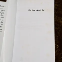 Văn học và cái ác 701866