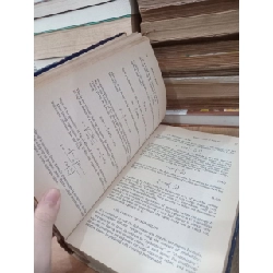 Molecular physics - A.K. Kikoin, I.K. Kikoin 777181