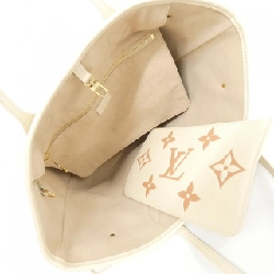 Túi Louis Vuitton Monogram Bicolor Neverfull MM M21579 609596