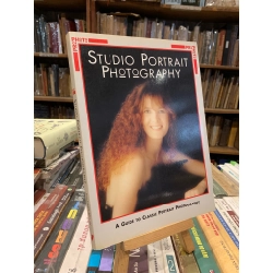 STUDIO PORTRAIT PHOTOGRAPHY: A Guide to Classic Portrait Photography 274695