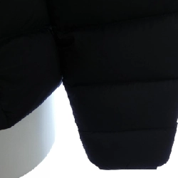 Áo khoác lông vũ MONCLER 636778