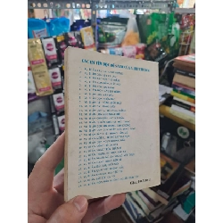 Vụ Bí Ẩn Hòn Đảo Những Người Đắm Tàu - Alfred Hitchcock 2000 mới 80% VĂN HỌC HCM3012 750387