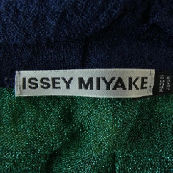 [Mục đủ điều kiện giảm giá] Áo ISSEY MIYAKE 642143