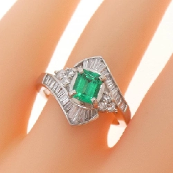 Nhẫn Emerald PT900 0.50CT - Hàng hiệu Chính hãng 849579