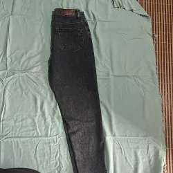Quần Jean Yody size 26 như mới , màu đen muối tiêu  1024257