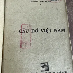 Câu đố Việt Nam : Nguyễn văn Trung; 1986; 500 trang  681727