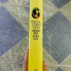 Tiếng chim hót trong bụi mận gai - Côlin Măccalâu 700351