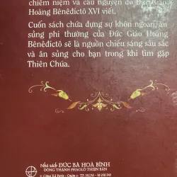 Từng ngày với Đức Giáo Hoàng Benedicto XVI - Suy niệm hàng ngày - Bìa cứng 751782