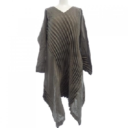 ISSEY MIYAKE 2021 IM13FT134 Áo thun