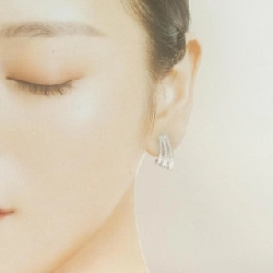 Bông tai/khuyên tai kim cương 750WG 0.38CT - Hàng hiệu Chính hãng 870133