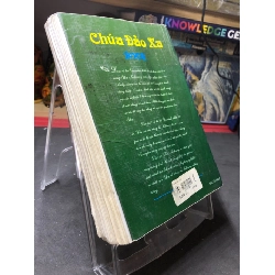 Chúa đảo xa mới 60% ố ẩm bong gáy có dấu mộc và viết nhẹ trang đầu 2004 Victoria Holt HPB0906 SÁCH VĂN HỌC 914735
