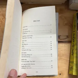 II Tập Truyện Ngắn: Mùa Đi Qua Mùa - Nhiều Tác Giả - 2012 697209