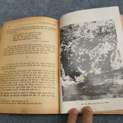 NGHIÊN CỨU HỌC TẬP THƠ VĂN HỒ CHÍ MINH 991040