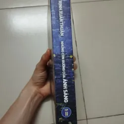 Những con đường của ánh sáng (tập 2) 694743