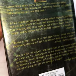 The Higher Institute of Villainous Education - HIVE (Mark Walden, hardcover) 732654