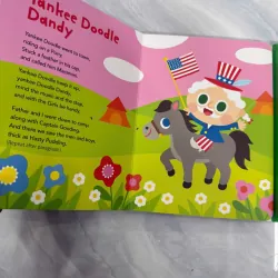 Sách nhạc tiếng anh super simple songs - Old Macdonald had a farm gồm 10 bài há 969850