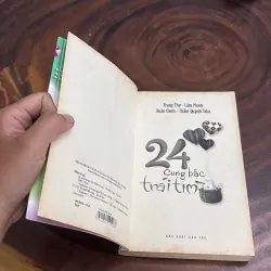 II Tựa Sách: 24 Cung Bậc Trái Tim - Trang Thơ, Lâm Moon, Xuân Oanh, Thẩm Quỳnh Trân - 2014 976287