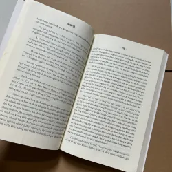 Hoang dã - Hành trình tìm lại mình trên đường mòn Pacific Crest - Cheryl Strayed 748054