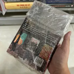 Quái Nhân Làng Ngọc - Trần Thanh Cảnh (Bìa cứng) 569344
