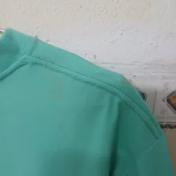 ÁO THUN NỮ - BỊ DÍNH Ở VAI 784723