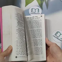 Hoa hồng dấu trong cặp sách - Tôn Văn Hiểu 688652