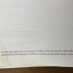 Trò chuyện với họa sĩ- của tác giả Lê Mỹ Ý.  1023856