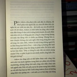 Ngựa lùn giữa đàn kỳ lân - Sahil Lavingia 778971