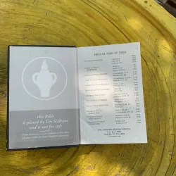 HOLY BIBLE- PLACED BY THE GIDEONS 797302