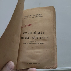 Có Gì Bí Mật Trong Bàn Tay - Jeanne Dujarric 526409