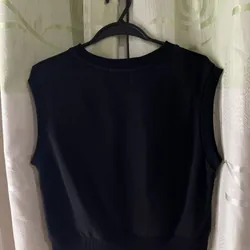 Áo thun màu đen 590358