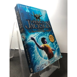 Percy Jackson and the lightning thief mới 80% ố vàng Rick Riordan HPB1508 NGOẠI VĂN 209124