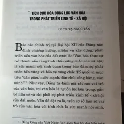Văn hoá và phát triển: Những vấn đề của Việt Nam và kinh nghiệm của thế giới 722864