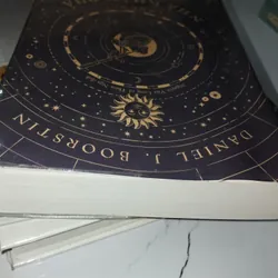 NHỮNG NHÀ KHÁM PHÁ 718947