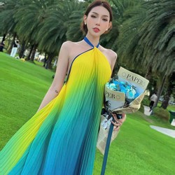 Đầm maxi loang màu dập ly cổ yếm xoắn 138845