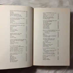 The Harvill Book of Twentieth-Century Poetry in English 783223