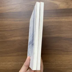 Từ thăm thẳm lãng quên - Patrick Modiano 971790