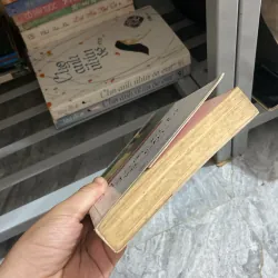 Người xa lạ và em - Meggie Phạm 957843