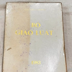 Sách kinh thánh - Bộ giáo luật 1983 - Tình trạng mới 70%